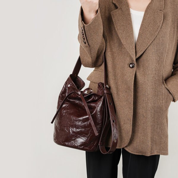 Bucket Bag Fashion Special-interest Hand Grip Pattern Leather One-shoulder Crossbody Tote - Image 2