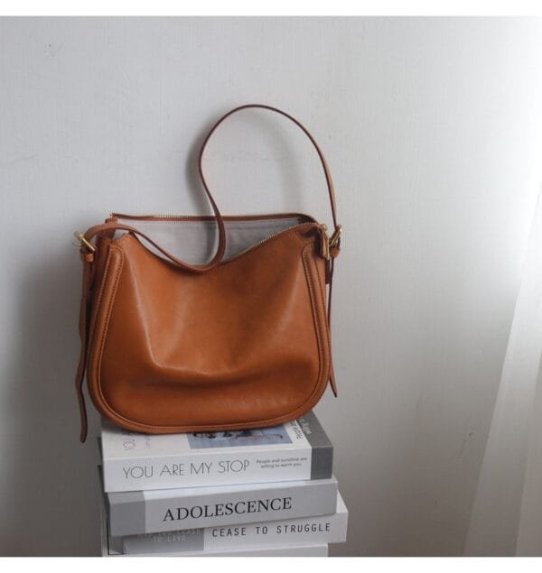 Women's Top Layer Cowhide Bag Casual Shoulder Bag - Image 2