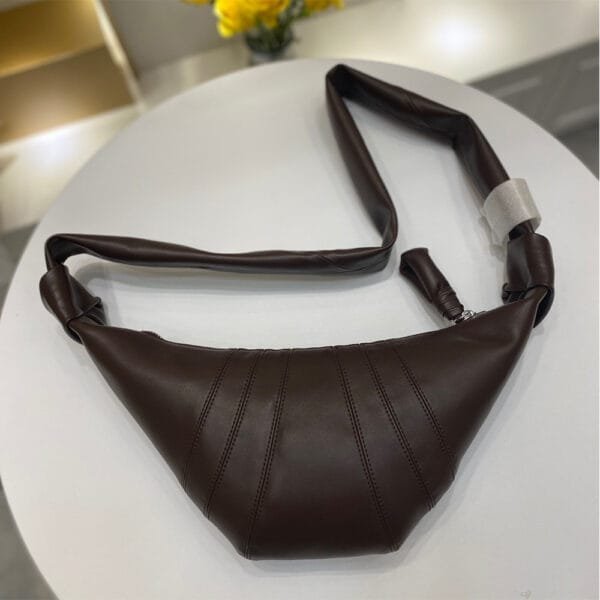 Women's Leather Armpit Retro Soft Chest Bag - Image 4