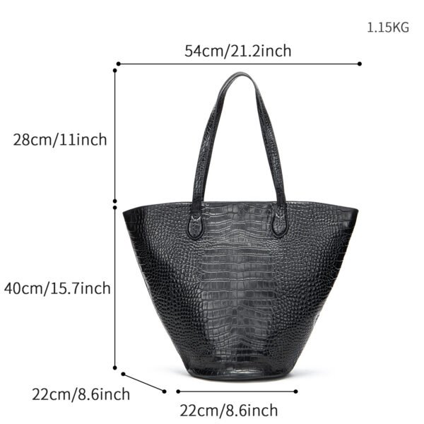 Crocodile Pattern Women's Tote Large Capacity Cylinder Advanced Sense - Image 5