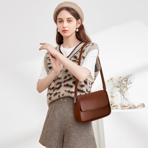 Women's Niche Design Leather Crossbody Bag