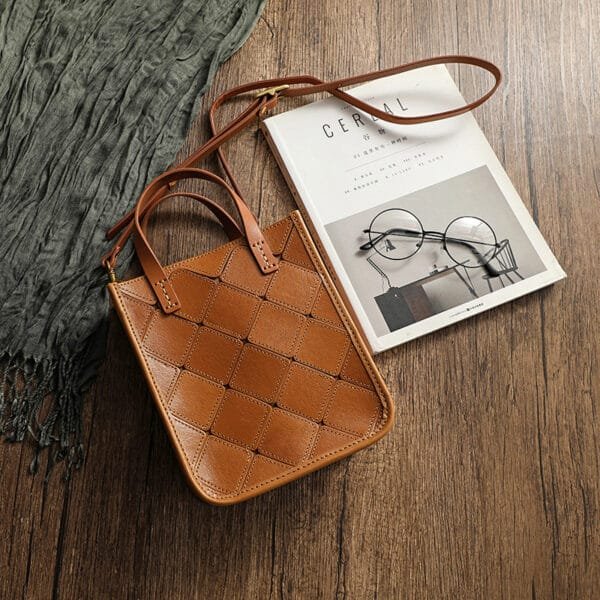 Women's Vegetable Tanned Leather Stitching Vintage Handbag - Image 5