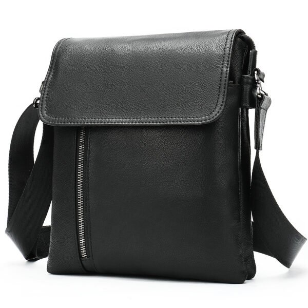 Simple cover type shoulder bag