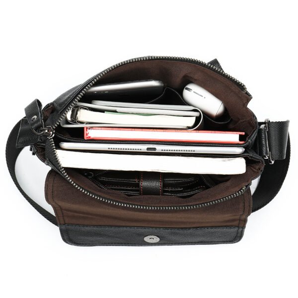 Simple cover type shoulder bag - Image 3